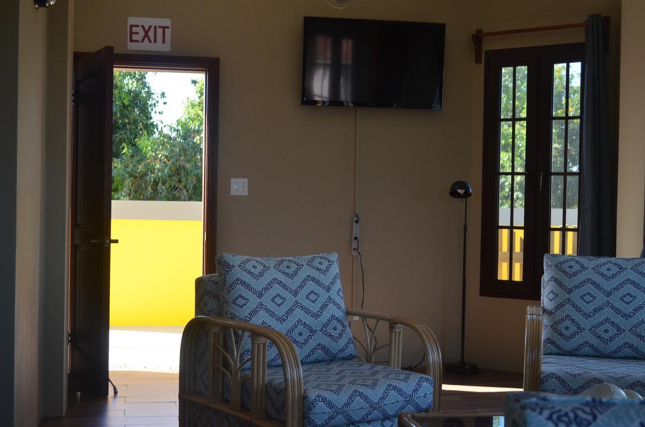 Khalkob'S Estate Apartment Placencia Exterior photo